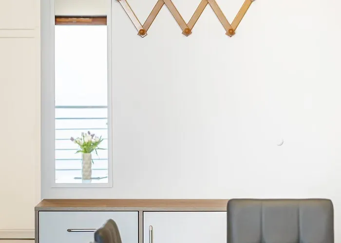 Sunset Waves - Right At The Dziwnówek